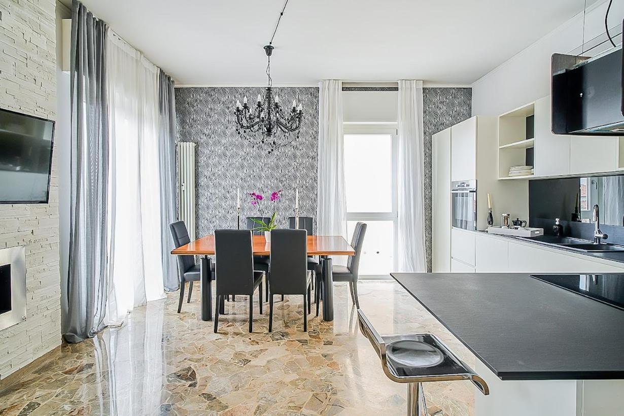 Elegant & Spacious - 30 Min From Venice - King Beds! 特雷维索 外观 照片